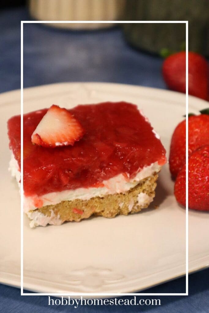 layered rhubarb dessert